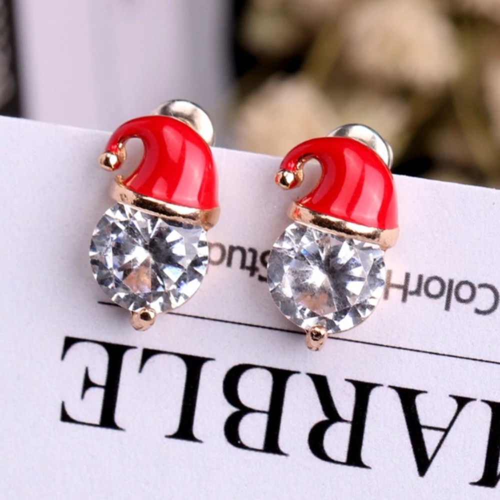 🎄 2/$24 Inlaid Crystal Santa Studs 🎄